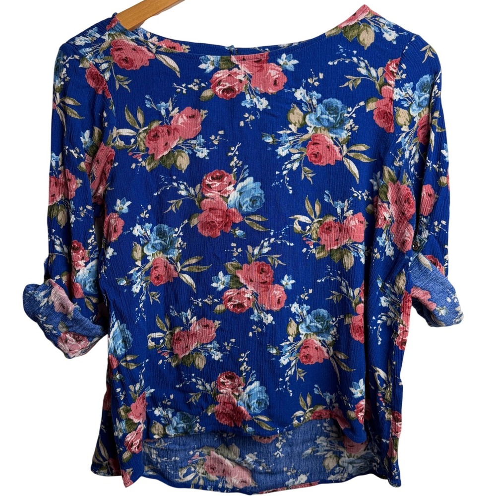 Staccato Blue Floral Cutout Blouse M Roll Tab Sleeve Boho Cottagecore‎ Casual